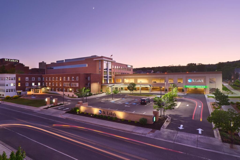 St Luke's Exterior at Night